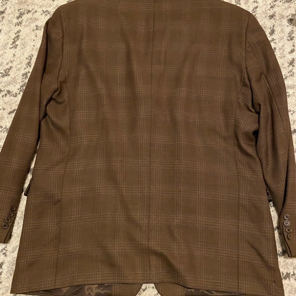 Andrew Fezza sport coat size 52 L in a brown plaid - Picture 3 of 4